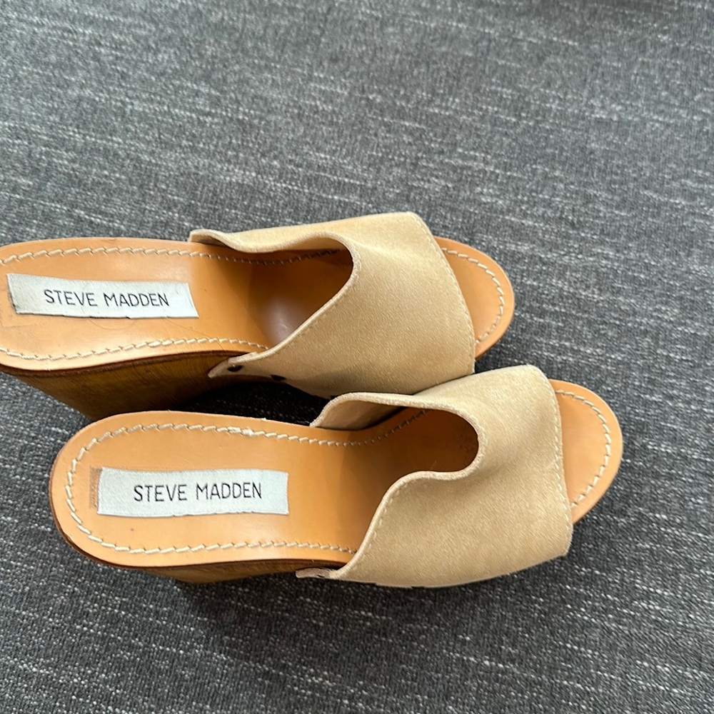 Steve Madden wood style wedges, size 8